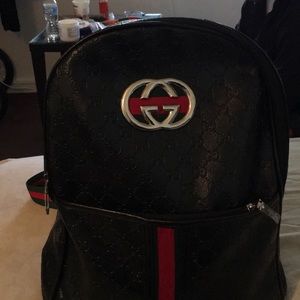 Black Leather Gucci Bag (Authentic)